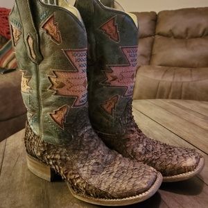 Womens boots